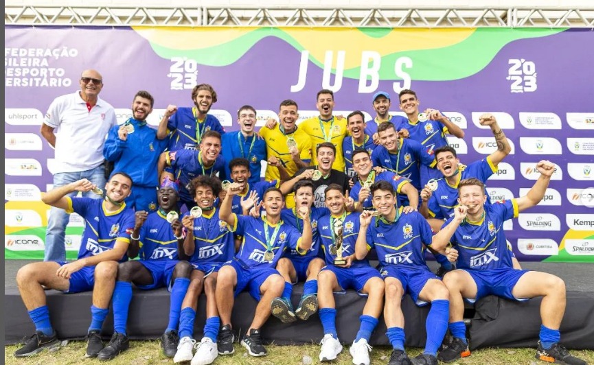 Estudante catarinense conquista primeiro lugar no Campeonato Brasileiro de  Xadrez Escolar